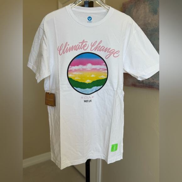 NEW Men’s Vast White Logo Tee Shirt Cotton size Medium - Picture 1 of 3